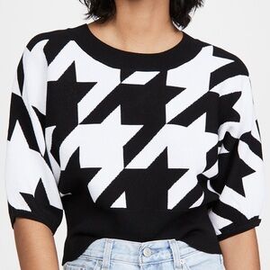 525 America Black and White Star Pattern Sweater